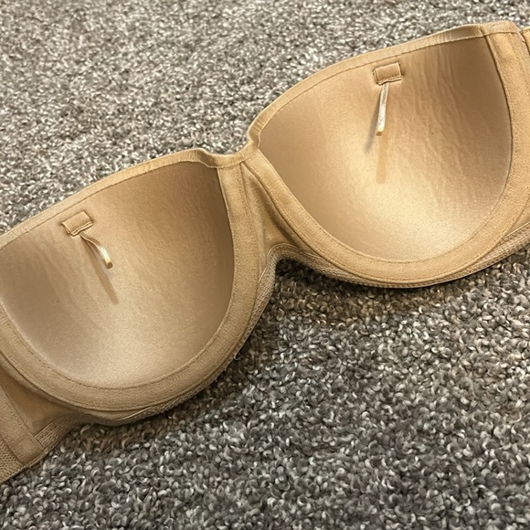 Maidenform 34C Strapless Bra with attachable straps - Picture 15 of 16